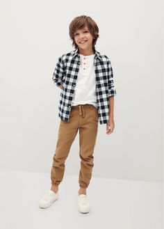 Kariertes baumwollhemd - Teen | Mango Kids Deutschland Casual Wear For Boys, Outfits For Kids, Boys Summer Fashion, Stylish Kids Outfits, Stylish Boys, Kids Clothes Boys, Stylish Kids