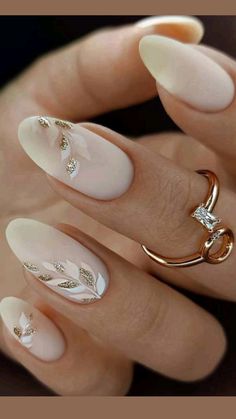 Work Appropriate Nails, Bridal Nails Designs, Beauty Hacks Nails, Spring Nail Designs, Beige Nails, Brighter Days, Ideas For Wedding, Spring Nail