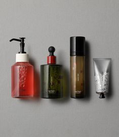 Sleek Packaging Design, Vintage Skincare Packaging, Vintage Cosmetics Packaging, Skincare Bottle Packaging, Japanese Skincare Packaging, Dropper Packaging, Sleek Skincare Packaging, Modern Packaging Design, Cosmetics Design