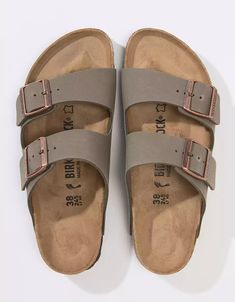 Birkenstock Women's Arizona Sandal Back To School Shoes 2024 New Balance, Shoes Going Out, Cute Trending Shoes, Light Brown Birkenstocks, Cute Cheap Sneakers, Cutw Shoes, Cute Shoes To Wear With Dresses, Popular Shoes 2024 Women, Cute Shoes To Buy