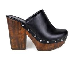 Platform Clogs Shoes, Heeled Clogs, Streetwear Model, High Heel Sandals Platform, High Heel Clogs, Clogs Heels, Clogs And Mules, Best Walking Shoes, Platform Clogs