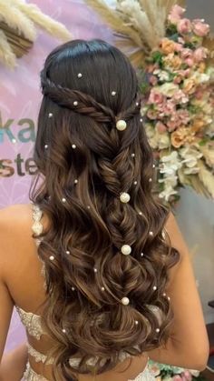 Beauty and Makeup: #beauty, #makeup, #skincare, #haircare Hairstyles With Gowns Indian, Wedding Hairdos, Hairstyle Indian, Easy Hairstyles For Thick Hair