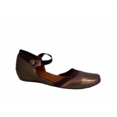 GENTLE SOULS - ISO JANE - COPPER  Iso Jane by Gentle Souls    Elasticized topline for comfort and fit, memory foam deerskin lining and sock, flexible rubber sole #shoespausa Rubber Sole, Copper