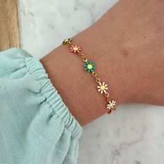 Beautiful multi-colored flower bracelet with a 14k gold filled clasp and jumprings. Can be made in an adult size or child length with extender. Child length is made with an extender to be approximately 5.25"-6.5". Giftbox included. Perfect gift for kid birthday gifts, first communion gift, baptism gift, summer jewelry, friendship bracelets! Kid Birthday Gifts, Kid Jewelry, Jewelry Friendship, Bracelet Summer, First Communion Gifts, Kids Bracelets, Communion Gifts, Zodiac Jewelry, Dainty Bracelets