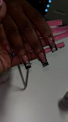 Short Black Nails Acrylic, Short Nails With Gems, Medium Square Acrylic Nails, Nails Coffin Short