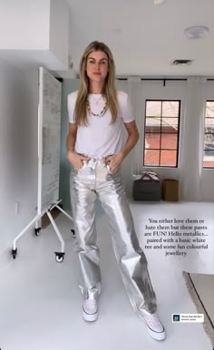 Silver Pants Outfit Casual, Silver Pants Outfit, Metallic Outfit, Silver Pants, Fair Outfits, Metallic Jeans, Metallic Pants, Cargo Pants Outfit, Pants Outfit Casual