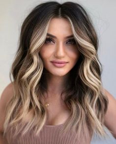 Cool-Tone Blonde and Brown Money Piece Hair Half Blonde Half Brown Hair, Tan Skin Blonde Hair, 2023 Hair, Hair 2024, Looks Party, Hair Makeover