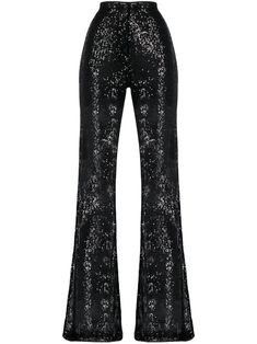 Preto, aplicação de paetês, modelagem godê, cintura alta, corte slim e fechamento por zíper lateral oculto. Sparkly Pants, Black Sequin Pants, Sequin Flare Pants, Flair Pants, Black And Silver Dress, Preformance Outfits, Sequin Pants, Trousers For Women, Party Pants