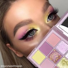 Pastel Eyeshadow Palette, Lilac Eyeshadow, Pastel Eyeshadow, Yellow Makeup, Eyeshadow For Blue Eyes, Makeup Pallets, Makeup Eyeshadow Palette, Colorful Eye Makeup, Shimmer Eyeshadow