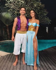 Halloween costume sfor couples Jasmine Halloween Costume, Easy Couple Halloween Costumes, Cute Couples Costumes, Aladdin Costume, Princess Jasmine Costume, Hot Halloween Outfits, Couples Halloween Outfits, Holloween Costume, Cute Couple Halloween Costumes