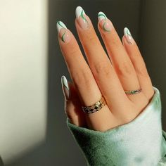 Brand Name: Y&W&FNumber of Pieces: ComboOrigin: CN(Origin)Application: FingerNail Length: ASNail Width: ASMaterial: AcrylicQuantity: ASModel Number: ASSize: ASItem Type: False NailType: Full Nail Tips Matte Green Nails, Fake Nails White, French Tip Nail Designs, Nagel Tips, Fake Nails With Glue, Stick On Nails, French Tip Nails, Artificial Nails