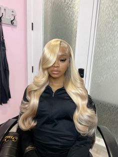 Blonde Side Part With Curls, Long 613 Wig, Blonde Body Wave Wig Black Women, Ash Blonde Updo Black Women, Blonde Birthday Hairstyles, Blonde Birthday Hair, Blonde Styles, Side Part Blonde Hair, Blonde Hair Side Part