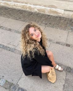 The Darkest Temptation, Darkest Temptation, Danielle Lori, Lily Calloway, Blonde Curly Hair, Annabeth Chase, Hair Inspo Color, Curly Hair Cuts, Long Curly Hair