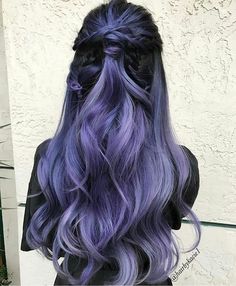 Black and dark lavender hair Silver Lavender Hair, Full Lace Front Wigs, Lilac Hair, Lavender Hair, Ombré Hair, Ombre Hair Color, Halloween Hair, Lace Hair