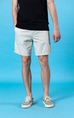 Mens Half Sleeve, Shorts Collection, Cheap Online Shopping, Solid Color Pants, Short Models, Latest Fashion Design, Knee Length Shorts, Kids Fashion Clothes, Shorts Men