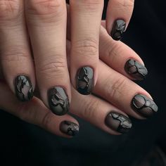 Nails 2023 Snake Scale Nails, Grunge Nails Acrylic 90s, Goth Short Nails, Men’s Nails, Nails Goth, Spring Nail Designs