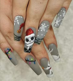 Cartoon Christmas Nails, Nail Art Nightmare Before Christmas, Movie Inspired Nails, Nightmare Before Christmas Nails Xmas, Nightmare Before Christmas Nails Oogie Boogie, Jack Skellington Nails, Jack Skellington And Oogie Boogie Nails, Halloween Nails Nightmare Before Xmas, Nightmare Before Christmas Nails￼