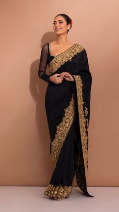 Parsi Gara Saree, Gara Saree, Modern Sarees, Saree Blouse Styles, Saree Wearing Styles, Trendy Outfits Indian, Indian Sari Dress, Indian Fashion Trends