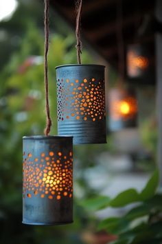 Upcycle Tin Cans Garden, Tin Can Uses, Recycle Lamp Ideas, Diy Garden Lighting Ideas, Tin Can Upcycle, Homemade Lanterns Diy, Upcycled Tin Cans, Tin Cans Crafts, Tin Can Lanterns Diy