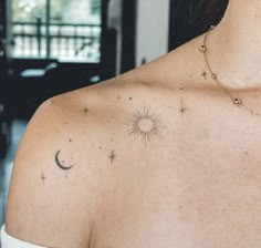 Tattoos Tattoo Sonne, Tato Minimal, Moon Tattoos, Bone Tattoos, Petite Tattoos, Collar Bone Tattoo, Classy Tattoos, Dainty Tattoos