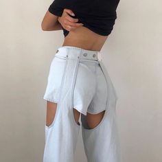 Trousers Women Wide Leg, Top Streetwear Brands, Jeans Street Style, Classy Prom Dresses, Jeans Look, Special Clothes, Upcycled Fashion, Perfect Jeans, Denim Design