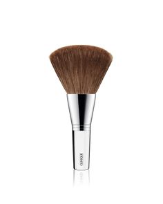 Plush brush is ideal for blending and highlighting. The perfect partner for powders. Great for blending and highlighting. Unique antibacterial technology. Tighten Neck Skin, Best Bronzer, Oil Free Makeup, Bronzer Brush, Light Icon, Clinique Makeup, Bronzing Powder, Happy Skin, It Cosmetics Brushes