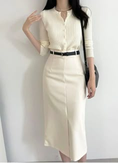 Korean Outfits Office Wear, Engagement Outfit Ideas For Guest, How To Dress Like Old Money, Korean Office Outfits Women, Korean Elegant Outfit, Vestidos Korean Style, Elegant Modest Outfits, Korean Work Outfit, Korean Office Outfit