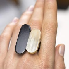 Handmade ring made of natural buffalo horn. Each product is unique. We will ship the item as close as possible to the photo. Horn Benefits: - a light weight - unique coloring - organic material. Hat sizes:: 3.7 х 2.7 cm We offer one price shipping when ordering multiple pieces of jewelry. So if you like jewelry set, use this opportunity! Buffalo Horn Jewelry, Geometric Bangle, Horn Bracelet, Horn Ring, Big Ring, Horn Jewelry, Bold Jewelry, Wide Bracelet, Big Rings