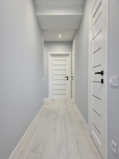 Ремонт комплексный прихожей. Чернигов, Львів. ЭКО БУД White Color Interior Design, Light Gray Interior Design, Light Grey Lvp Flooring, Lobby Color Ideas, Hotel Interior Bedroom, Light Grey Flooring, Home Wall Colour, Hall Colour, Tile Floor Living Room