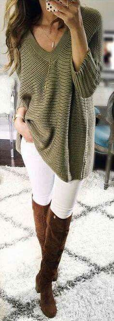 LOVE this sweater... the color, the style, the fit, the neckline... 100 Winter Outfits, Perfect Winter Outfit, Boating Outfit, Cooler Look, Outfit Winter, 가을 패션, Mode Inspiration, Looks Style, Fashion 2017