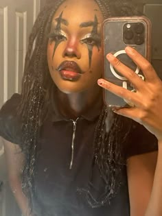 Makeup Ideas For Halloween Simple, Icp Juggalette Makeup, Clown Makeup On Men, Creepy Circus Makeup, Clown Makeup With Eyeliner, Clown Makeup Brown Skin, Halloween Face Makeup Clown, Construction Worker Makeup, Clown Makeup Messy