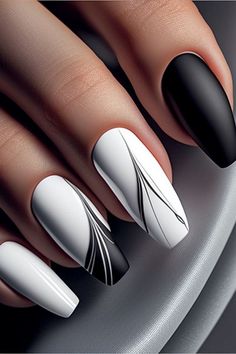 Nail Art In Black And White, Nail Art In Black, Black And White Nails Designs, Modern Nail Designs, White And Black Nails, Dior Nail Polish, Art In Black And White, Black And White Nail