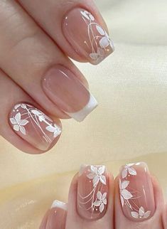 Pink On White Nails, Cute Wedding Nails Bridesmaid, White Flower Wedding Nails, Pink And White Ombre Nails With Flowers, White Ombre Nails With 3d Flowers, French Manicure With Flowers, Wedding Nails French Tip Floral, Bridal Nails 3d Flowers, Nail Art Mariage