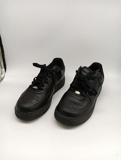 The box is damaged and bent from one side. There is a cosmetic change in manufacturing and color. Elevate your sneaker game with these Nike Air Force 1 Low in black. With a sleek low top design, these shoes are perfect for any athletic occasion. The iconic Nike Air Force product line ensures durability and style with every step. Featuring a US shoe size of 11.5 and a style code of 313642-002, these shoes are made for men who value both comfort and fashion. The black color and sleek sneaker style make these shoes a versatile addition to any wardrobe. Don't miss out on the chance to own a pair of Nike Air Force 1 Low shoes. Black Air Force 1, Low Shoes, Sneaker Style, Nike Air Force 1 Low, Sneaker Games, Air Force 1 Low, Top Design, Nike Air Force 1, Air Force 1