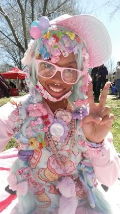 Pastel Decora Kei, Pastel Goth Fashion