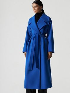 Soft Dramatic Coat, Vestidos Dresses, Blue Winter Coat, Monochromatic Fashion, Elegant Fall, Aesthetic Stuff, Azure Blue, Fashion Aesthetic, Cute Fits