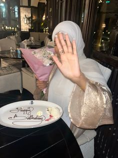 hijabi outifts Birthday Outfits Hijab, Birthday Hijab Outfit, Hijabi Birthday Photoshoot, Hijab Birthday Outfit, Hijabi Birthday Outfit, Birthday Hijab, Hijabi Birthday, Hijabi Soiree, Outfit Hijab Ideas