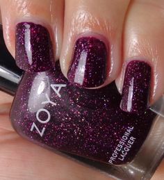 @Zoya Zinger Nail Polish Payton Swatch #ZoyaNailPolish #ZoyaZenith - My favorite from this collection, click thru for more photos!! Nail Care Diy, Fun Manicure, Pretty Nail Polish, Nail Art Techniques, Seasonal Nails, New Nail Art, Manicures Designs, Diy Manicure