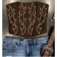 Cute Western Corset Top ! Bought Wrong Size And Was Not Able To Return Since It Was Final Sale. Size L New With Tags Western Shopping, Western Winter, Western Top, Winter Dance, Western Vest, Western Boutique, Western Tops, Country Concert Outfit, Tube Tops