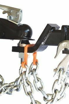 two chains are connected to each other with clamps