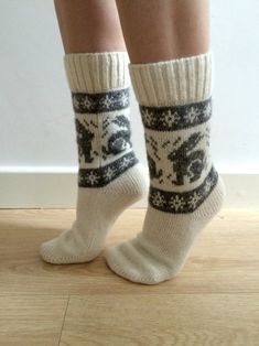 White Wool Socks Grey Rabbit Bunny Hare Fairisle Winter - Etsy Christmas Scandinavian, Grey Rabbit, Fair Isle Socks, Fair Isle Pattern, Wool Socks, Scandinavian Christmas, Knitting Inspiration, Machine Knitting, Socks And Hosiery