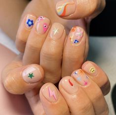 Gel French Manicure, Short Gel Nails, Short Nails Art, Short Nail Designs, Neon Nails, Minimalist Nails