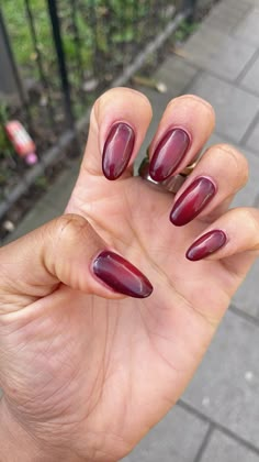 Nail Art For Autumn, Red Nails Fall 2024, Aura Nails Burgundy, Nails With Builder Gel Design, Autumn Nails 2024 Almond, Maroon Aura Nails, Fall Airbrush Nails, Nail Art Fall 2024, Fall Nails French Tip Art Designs