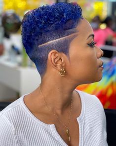 Black Ladies Haircut Styles With Dye, Short Tapered Pixie Haircut, Fades For Women Hairstyles Black, Pixie Cut Black Hair, Razor Cut Hairstyles, Black Hair Ideas, Tapered Pixie