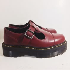 Red Vintage Shoes, 80’s Shoes, 90s Shoes Sneakers, Sepatu Platform, 70s Shoes, Doc Martin, Dr Shoes, Quoi Porter, Funky Shoes