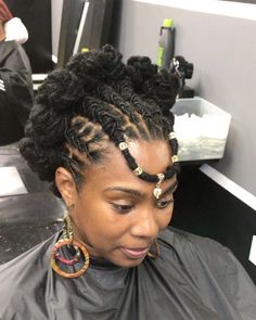 Dread Locs Black Women, Sisterloc Styles, Locs Black Women, Braids Hairstyles For Black Women, Natural Dreadlocks, Natural Hair Cuts, Dreads Girl