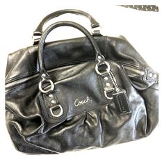 Like Brand New! Black Leather Coach Purse. Beautiful Deep Purple Interior. Large Purse With Space For All Your Things!! Purple Interior, Large Purse, Black Leather Purse, Coach Purse, Coach Purses, Leather Purse