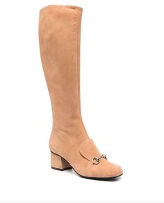 Equestrian energy with a Italian execution. In a pale beige hue, these boots from Gucci belongs everywhere from catwalks to sidewalks, but most of all? On your feet.Highlightsbeigeleatherhorsebit detailsquare toelow block heelknee-lengthMade in ItalyCompositionOuter: Leather 100%Lining: Leather 100%Sole: Leather 100%, Rubber 100%Designer Style ID: 362949C2000Colour code: 2754 BEIGE Pale Beige, Knee Length Boots, Gucci Horsebit, Low Block Heels, Boots For Women, Knee High Boots, Knee Boots, Chelsea Boots, Equestrian