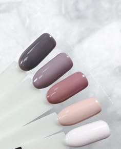 Dusty Nail Color, Winter Gradient Nails, Summer Skittle Nails, Light Maroon Nails, Fair Skin Nail Color, Winter Multicolor Nails, Soft Nail Colors, Professional Nails For Work Business, Spring 2023 Nail Colors