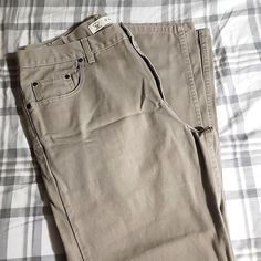 Mens Size 38x32 Arizona Original Jeans Kahki Colored Advance Flex 360 Relaxed Straight Has Original Tag. Straight Leg Khakis, Mens Lounge Pants, Khaki Joggers, Slim Joggers, Color Jeans, Khaki Chino Pants, Chino Pants Men, Baggy Cargo Pants, Sweat Joggers